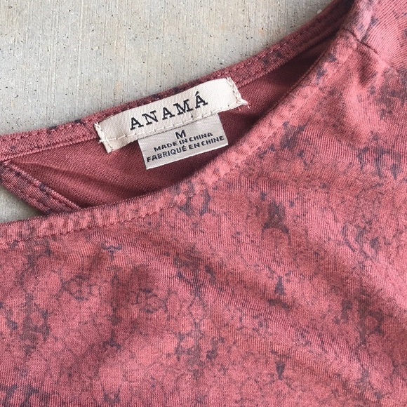 Anamá Keyhole Bell Sleeve Top Rust Snakeskin - Picture 6 of 8